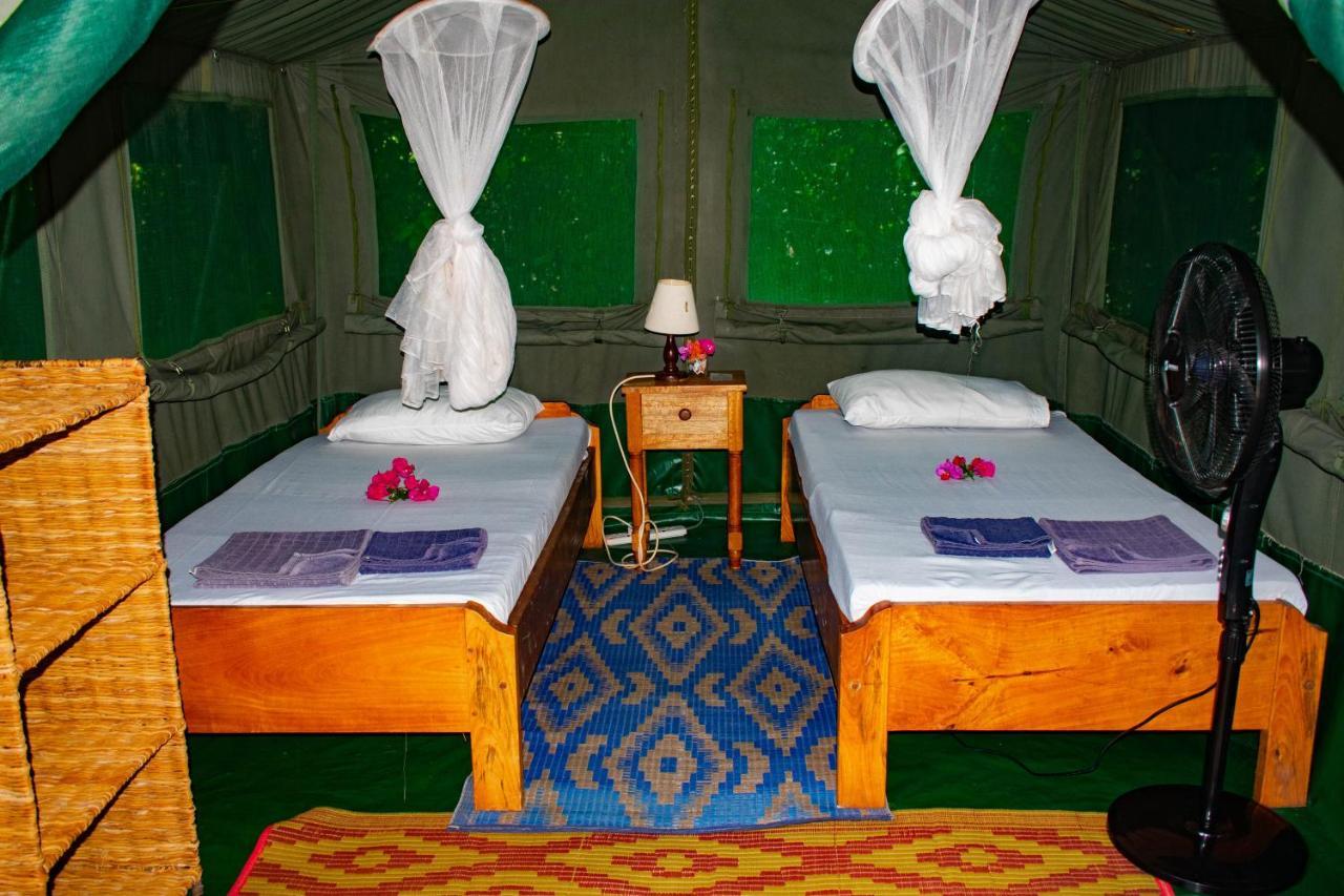 Вілла Firefly Eco Retreat Shimoni Екстер'єр фото