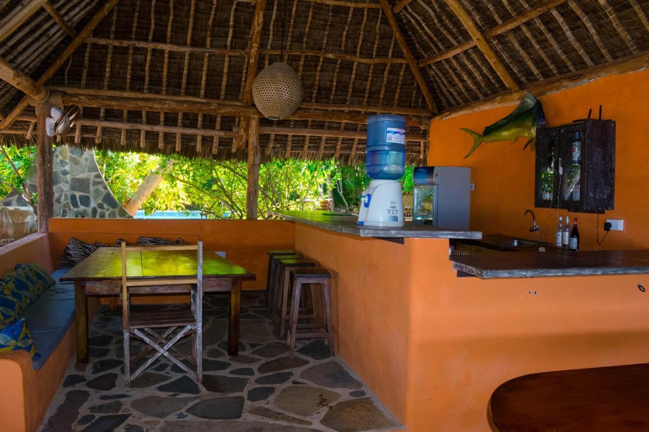 Вілла Firefly Eco Retreat Shimoni Екстер'єр фото