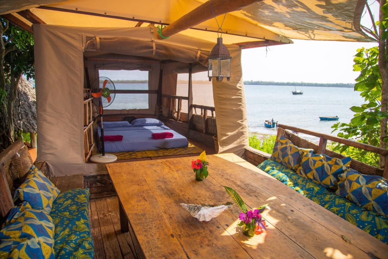 Вілла Firefly Eco Retreat Shimoni Екстер'єр фото