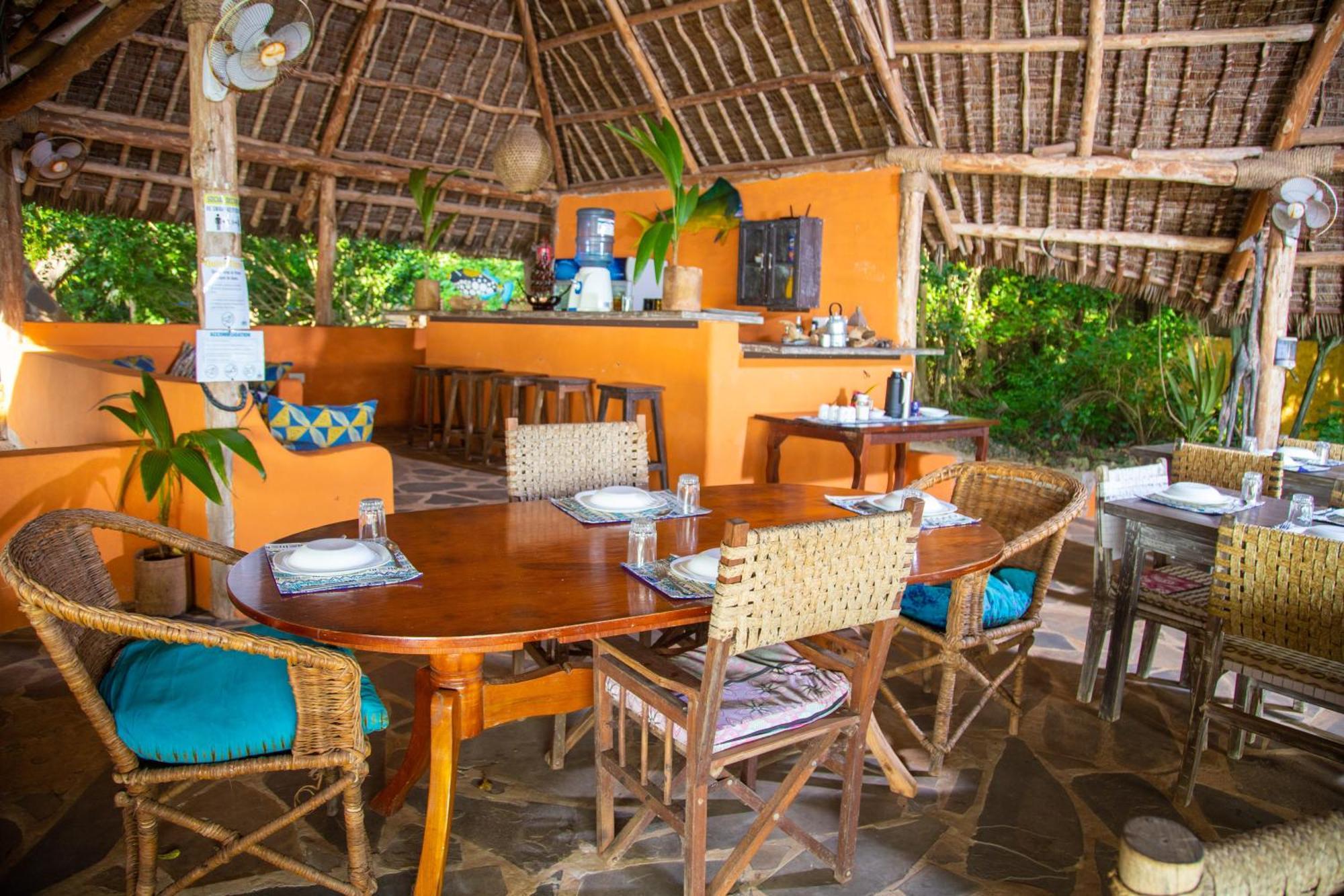 Вілла Firefly Eco Retreat Shimoni Екстер'єр фото