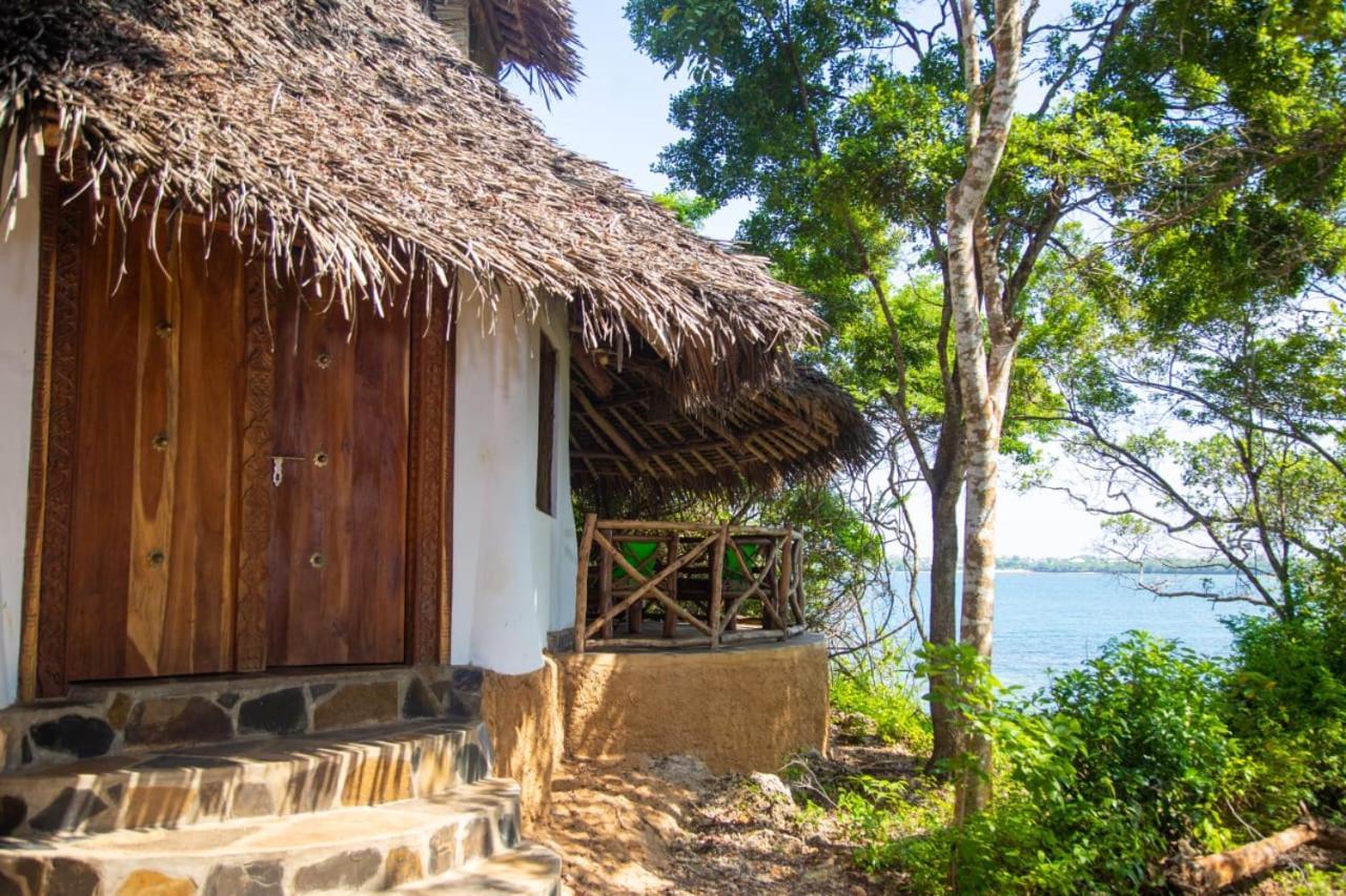 Вілла Firefly Eco Retreat Shimoni Екстер'єр фото