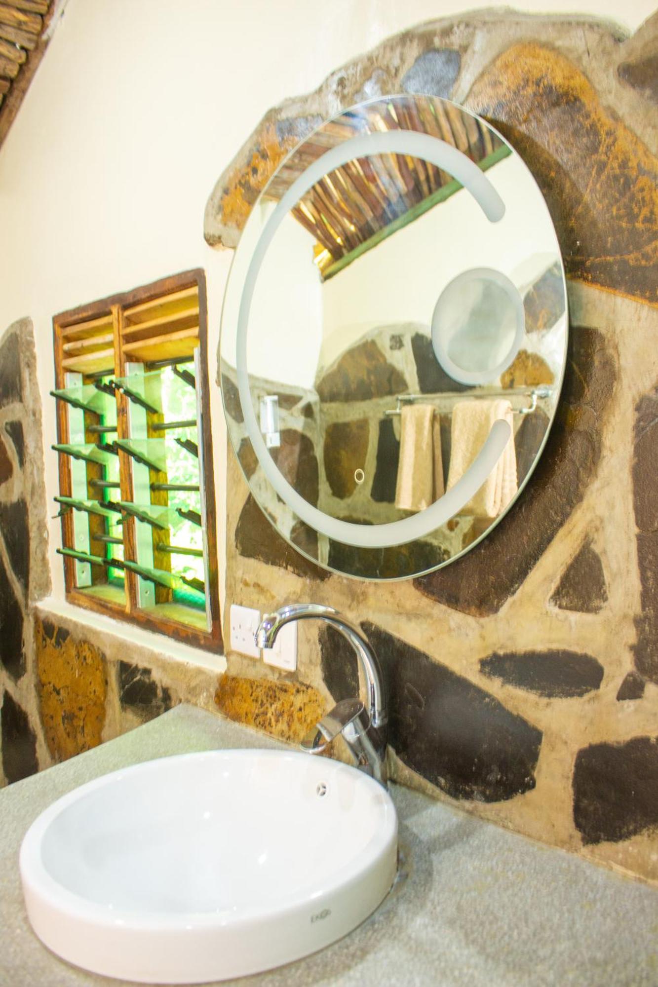 Вілла Firefly Eco Retreat Shimoni Екстер'єр фото